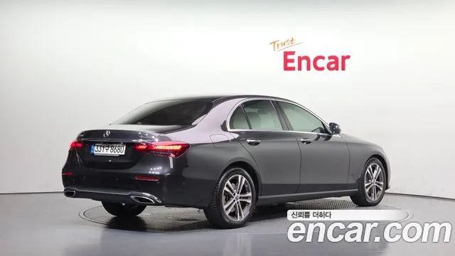 Mercedes-Benz E-Класс 2021 thumb 2