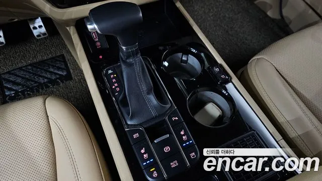 Kia Carnival 2019 thumb 9