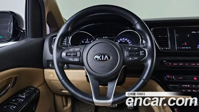 Kia Carnival 2019 thumb 12