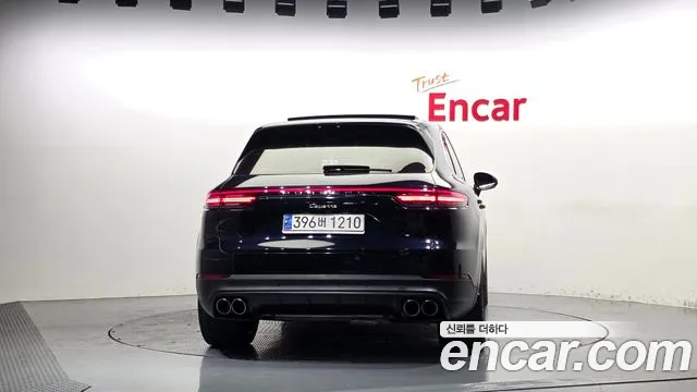 Porsche Cayenne 2019 thumb 4