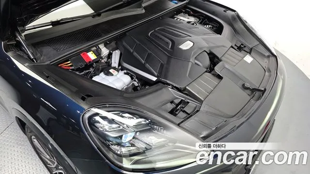 Porsche Cayenne 2019 thumb 6