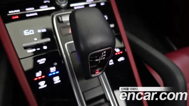 Porsche Cayenne 2019 thumb 9