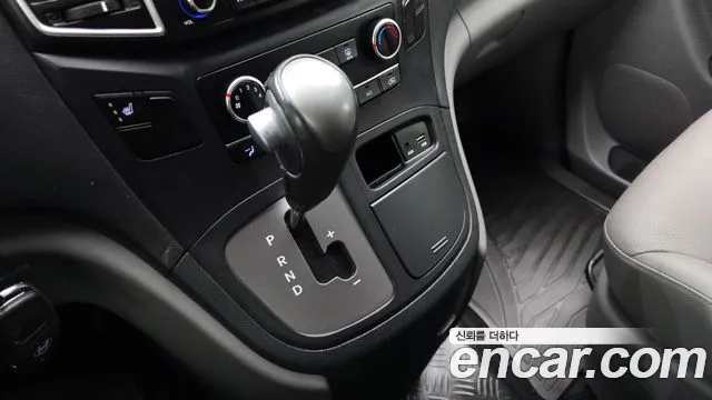 Hyundai Starex 2018 thumb 9