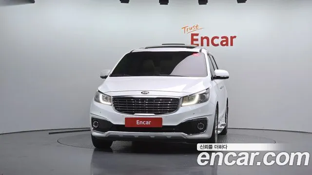 Kia Carnival 2018 thumb 3