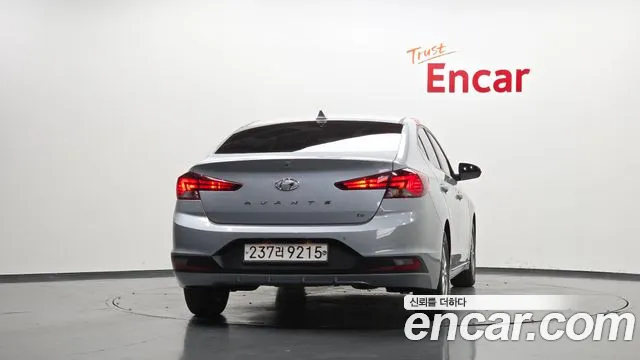 Hyundai Avante 2019 thumb 4