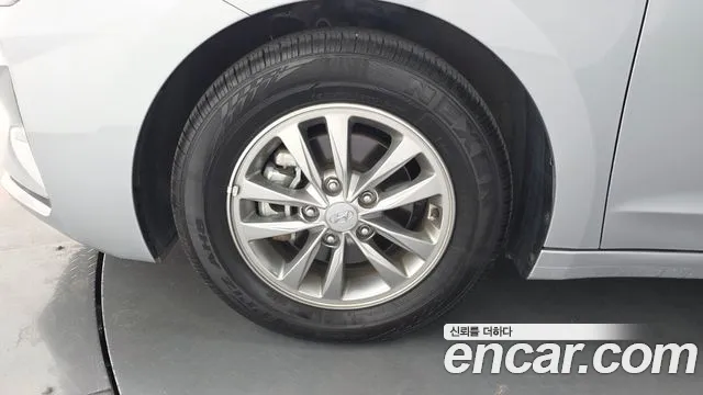 Hyundai Avante 2019 thumb 5