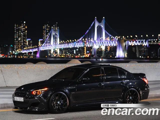 BMW M5 2006 thumb 2