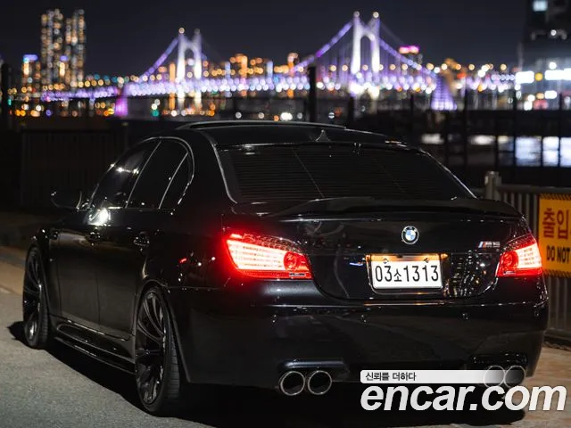 BMW M5 2006 thumb 5