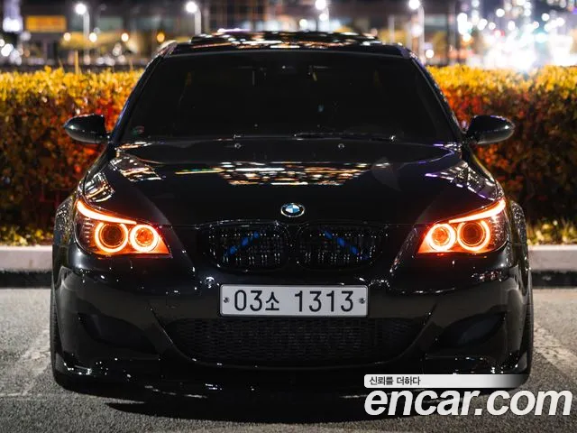 BMW M5 2006 thumb 11
