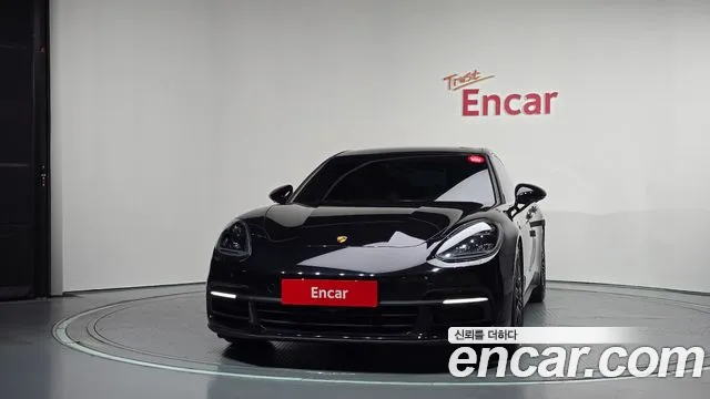 Porsche Panamera 2020 thumb 3