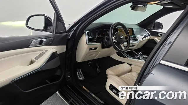 BMW X7 2021 thumb 9