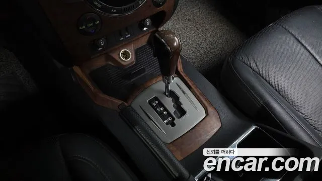 KG_Mobility_Ssangyong Rexton 2015 thumb 9
