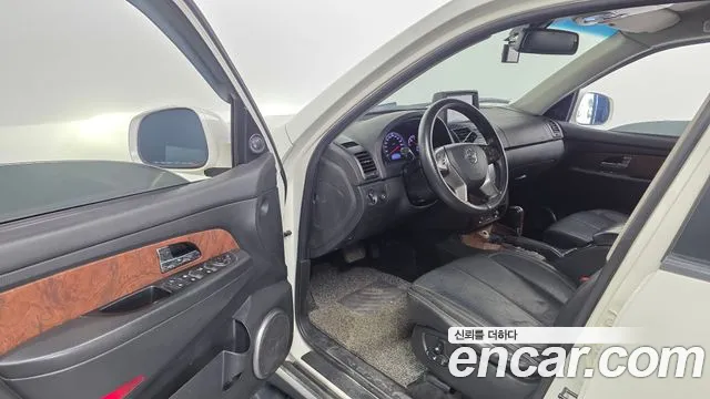 KG_Mobility_Ssangyong Rexton 2015 thumb 10