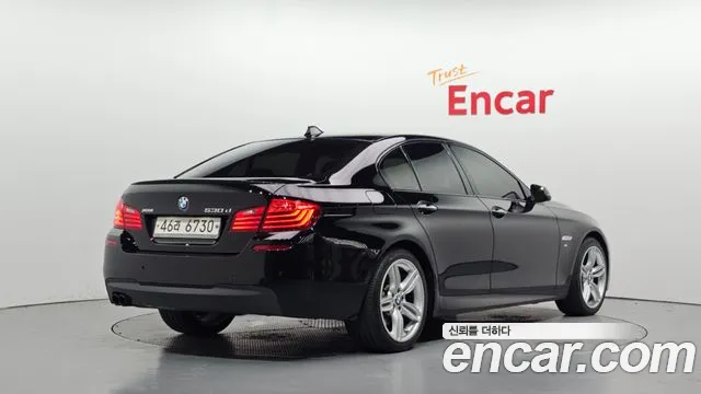 BMW 5-Series 2016 thumb 2