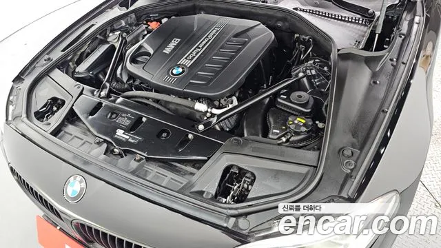 BMW 5-Series 2016 thumb 6