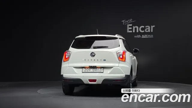 KG_Mobility_Ssangyong TIBOLI 2015 thumb 4