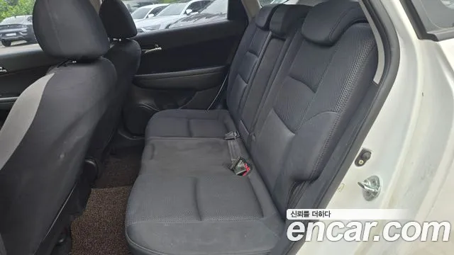 Hyundai i30 2009 thumb 6