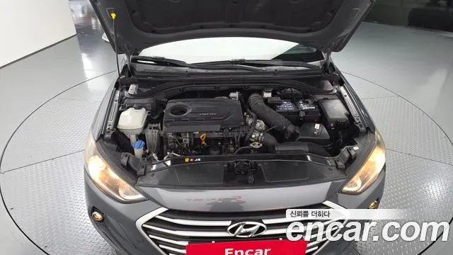 Hyundai Avante 2016 thumb 6