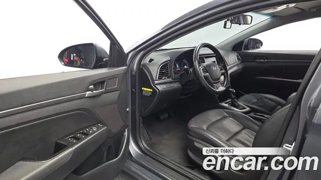 Hyundai Avante 2016 thumb 10