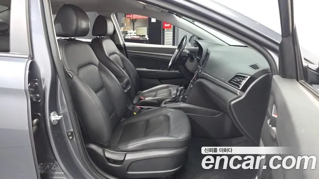 Hyundai Avante 2016 thumb 11