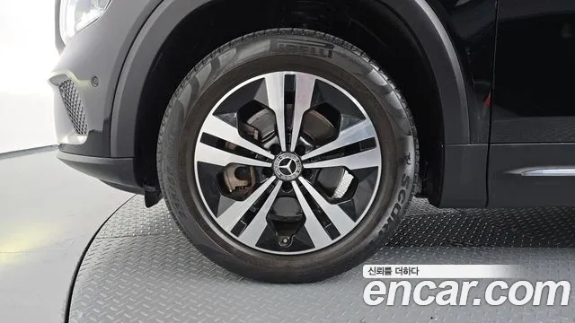Mercedes-Benz GLB 2021 thumb 4