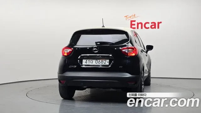Renault-KoreaSamsung Captur 2015 thumb 3