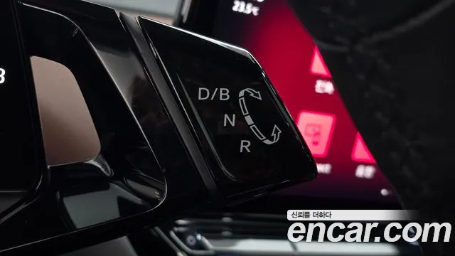 Volkswagen ID.4 2023 thumb 8