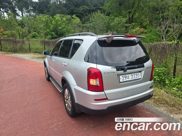 KG_Mobility_Ssangyong Rexton 2012 thumb 2
