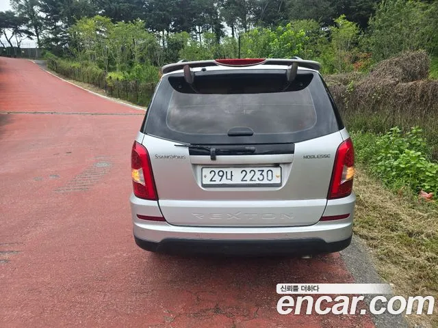 KG_Mobility_Ssangyong Rexton 2012 thumb 4
