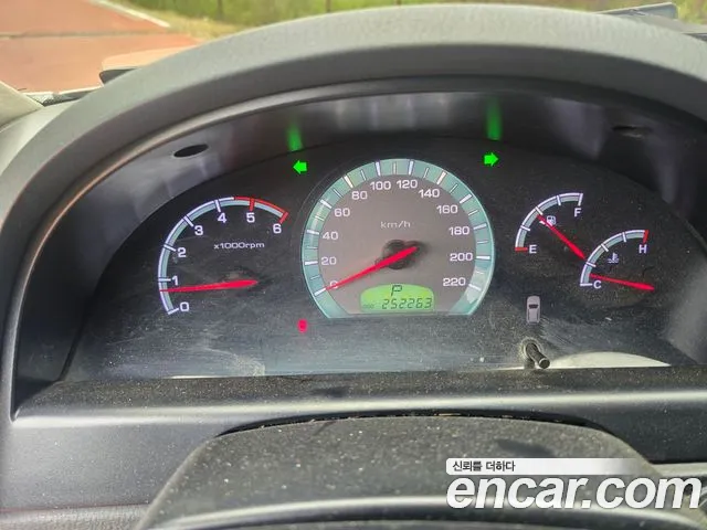 KG_Mobility_Ssangyong Rexton 2012 thumb 8