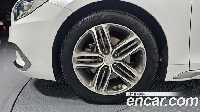 Hyundai Grandeur 2017 thumb 5