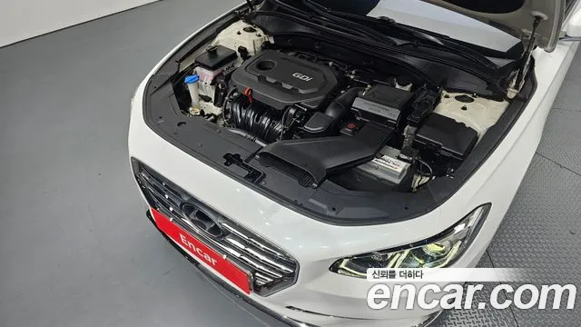Hyundai Grandeur 2017 thumb 6