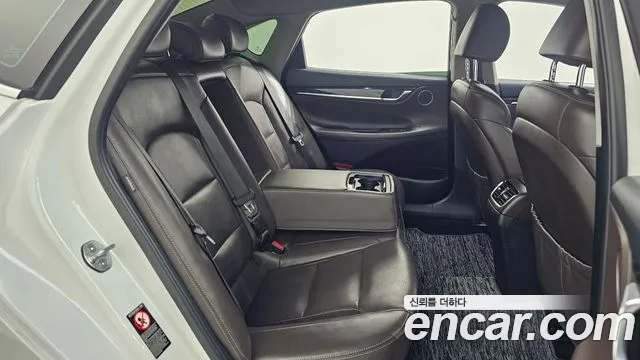 Hyundai Grandeur 2017 thumb 12