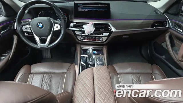 BMW 5-Series 2020 thumb 7