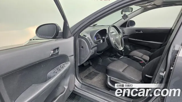 Hyundai i30 2008 thumb 10