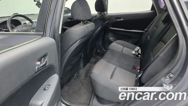 Hyundai i30 2008 thumb 12