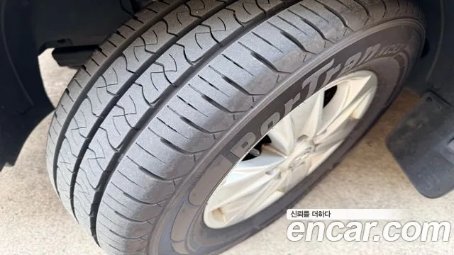 Hyundai Staria 2018 thumb 5