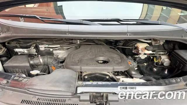 Hyundai Staria 2018 thumb 6
