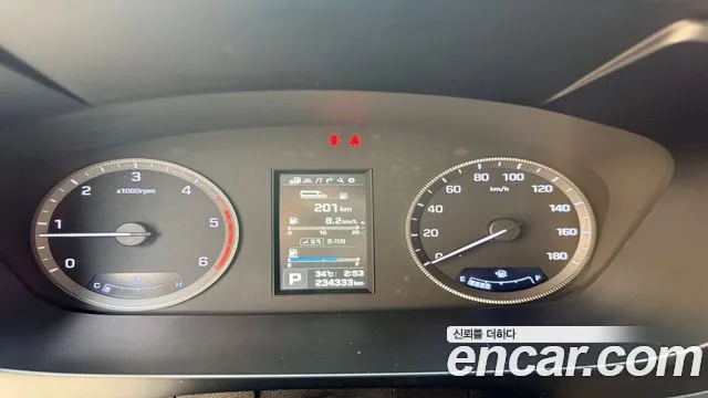 Hyundai Staria 2018 thumb 8