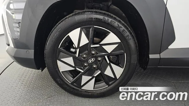 Hyundai Kona 2024 thumb 4