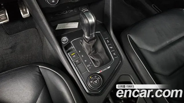 Volkswagen Tiguan 2018 thumb 9