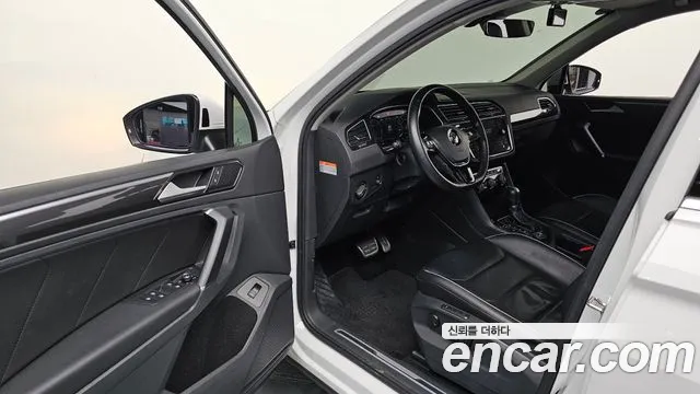 Volkswagen Tiguan 2018 thumb 10
