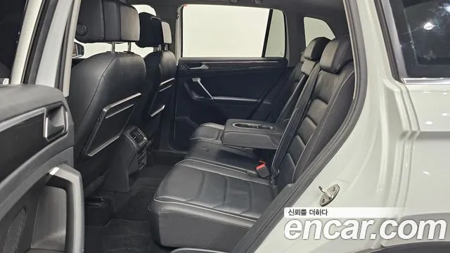 Volkswagen Tiguan 2018 thumb 12