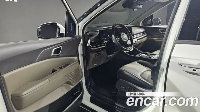 Kia Carnival 2024 thumb 10