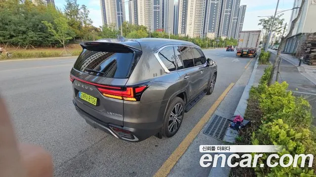 Lexus LX 2025 thumb 4