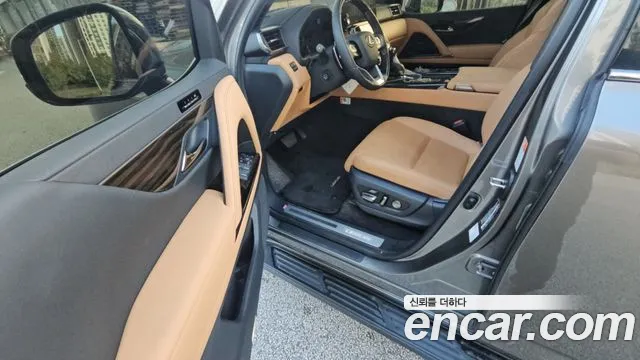 Lexus LX 2025 thumb 10