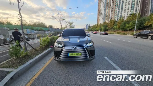 Lexus LX 2025 thumb 12