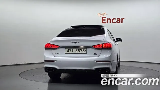 Genesis G80 2017 thumb 4
