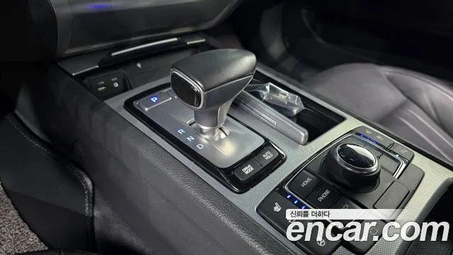 Genesis G80 2017 thumb 9