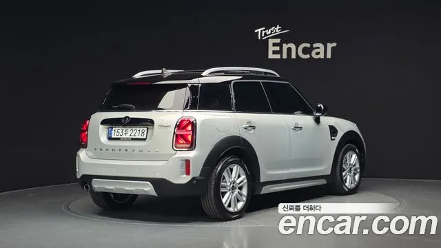 MINI Countryman 2023 thumb 2